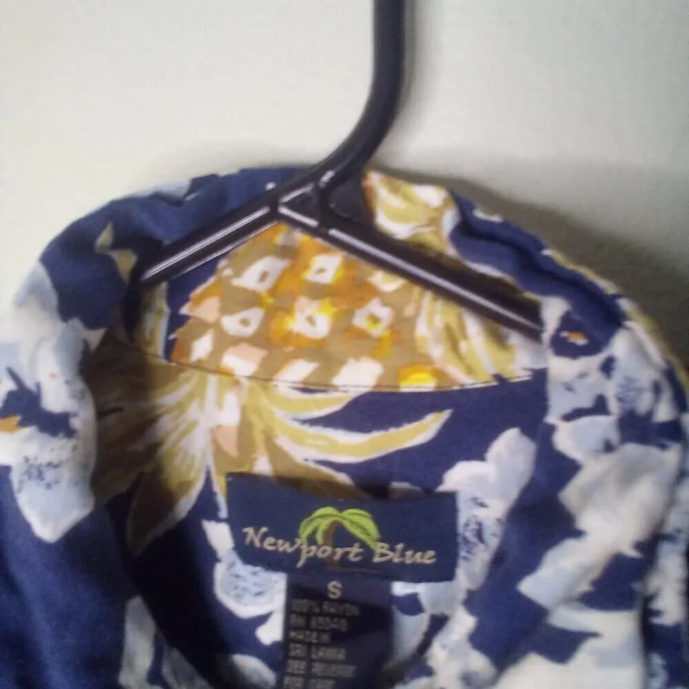 Newport Blue Shirt Men S Button Up Short Sleeve Tropical Floral Pineapple Blue - Picture 9 of 14